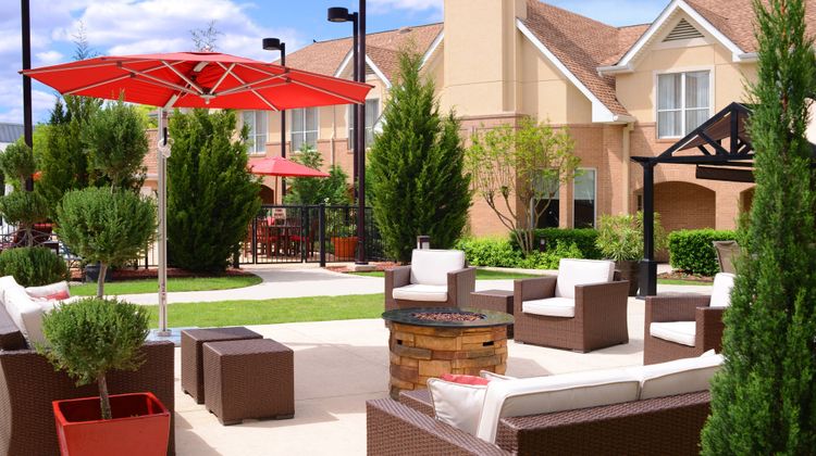 Residence Inn by Marriott Arpt Exterior