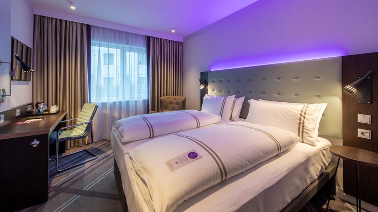 <b>Premier Inn Hamburg St. Pauli Room</b>. Images powered by <a href="https://www.leonardoworldwide.com/" title="Leonardo Worldwide" target="_blank">Leonardo</a>.