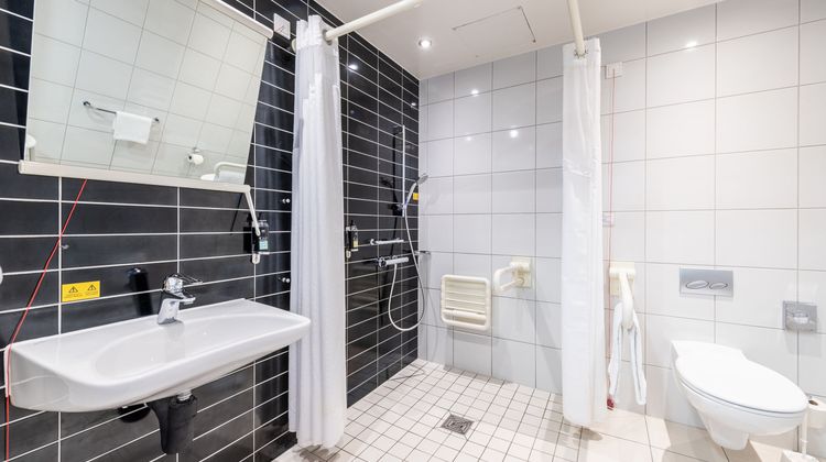 Premier Inn Heidelberg City Zentrum Room