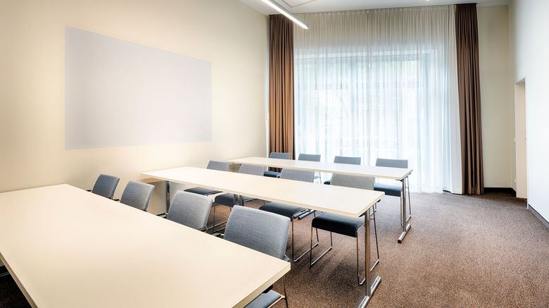 <b>Premier Inn Heilbronn City Centre Meeting</b>. Images powered by <a href="https://www.leonardoworldwide.com/" title="Leonardo Worldwide" target="_blank">Leonardo</a>.
