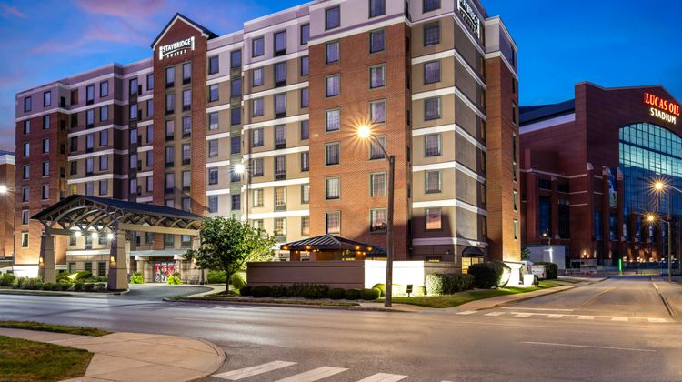 Staybridge Suites Downtown-Conv Center Exterior