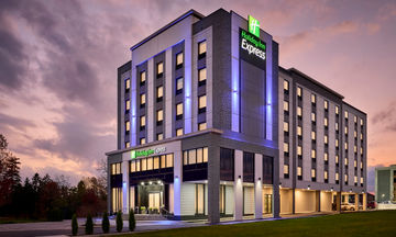 Holiday Inn Express Hamilton-Upper James