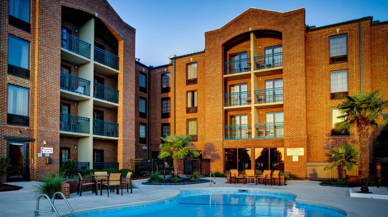 <b>Courtyard by Marriott New Bern Pool</b>. Images powered by <a href="https://www.leonardoworldwide.com/" title="Leonardo Worldwide" target="_blank">Leonardo</a>.