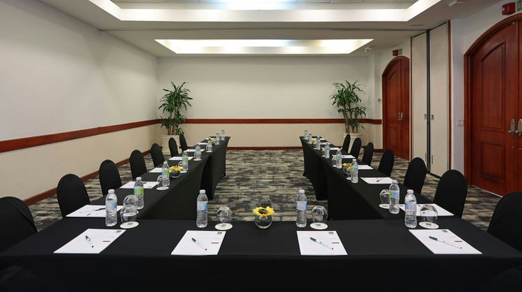 Four Points by Sheraton Santo Domingo Meeting