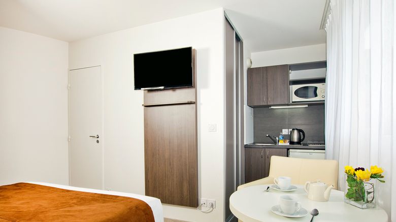 <b>Sejours & Affaires St Mande Room</b>. Images powered by <a href="https://www.leonardoworldwide.com/" title="Leonardo Worldwide" target="_blank">Leonardo</a>.