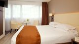 Sejours & Affaires St Mande Room