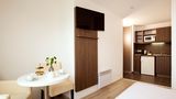 Sejours & Affaires St Mande Room
