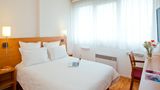Sejours & Affaires Saint Nicolas Room