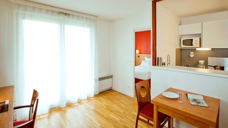 <b>Sejours & Affaires Saint Nicolas Suite</b>. Images powered by <a href="https://www.leonardoworldwide.com/" title="Leonardo Worldwide" target="_blank">Leonardo</a>.