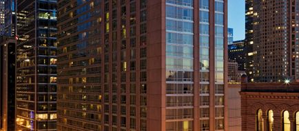 Residence Inn Chicago Downtown/River N Exterior