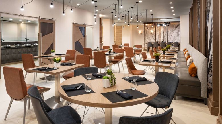 <b>Marriott Greensboro Downtown Restaurant</b>. Images powered by <a href="https://www.leonardoworldwide.com/" title="Leonardo Worldwide" target="_blank">Leonardo</a>.