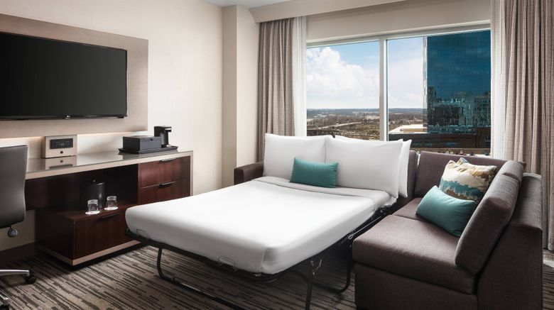 <b>Indianapolis Marriott Downtown Suite</b>. Images powered by <a href="https://www.leonardoworldwide.com/" title="Leonardo Worldwide" target="_blank">Leonardo</a>.