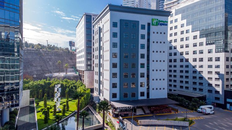 Holiday Inn Express Mexico Santa Fe Exterior