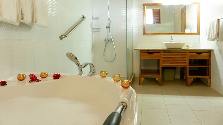 <b>Charela Inn Room</b>. Images powered by <a href="https://www.leonardoworldwide.com/" title="Leonardo Worldwide" target="_blank">Leonardo</a>.