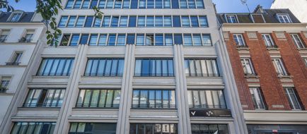 Yuna Montmartre Exterior