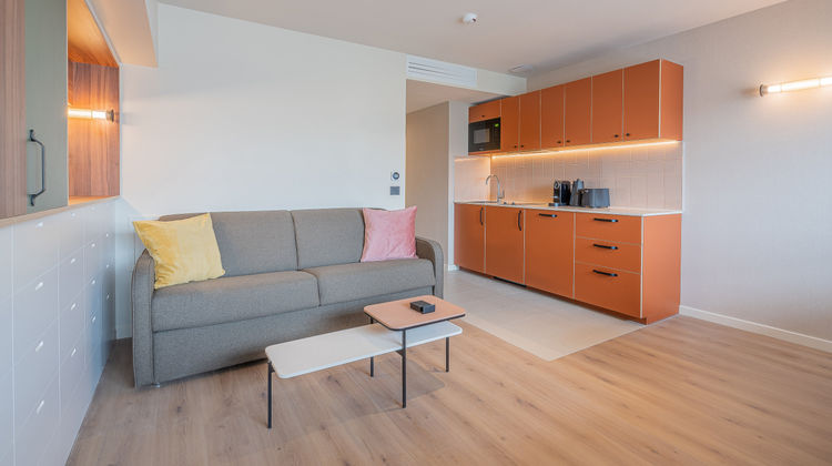 Yuna Montmartre Room