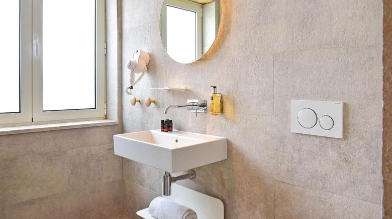 <b>My Story Hotel Tejo Room</b>. Images powered by <a href="https://www.leonardoworldwide.com/" title="Leonardo Worldwide" target="_blank">Leonardo</a>.