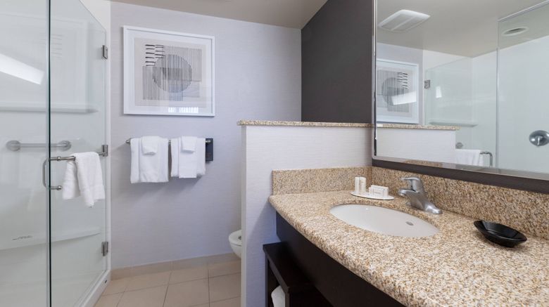 <b>Courtyard Cincinnati Midtown/Rookwood Room</b>. Images powered by <a href="https://www.leonardoworldwide.com/" title="Leonardo Worldwide" target="_blank">Leonardo</a>.