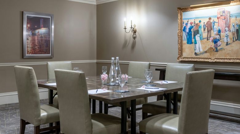 <b>The Capital Suites Hotel Meeting</b>. Images powered by <a href="https://www.leonardoworldwide.com/" title="Leonardo Worldwide" target="_blank">Leonardo</a>.