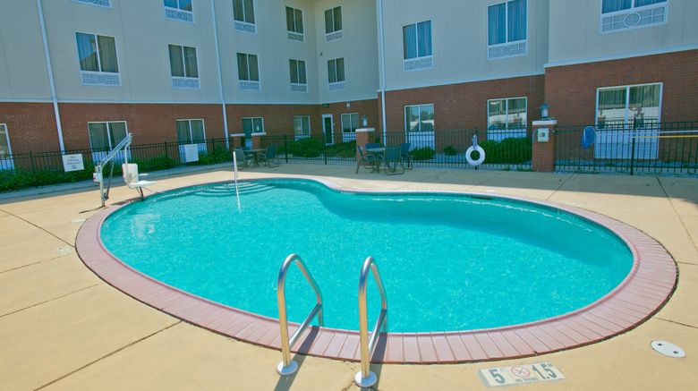 <b>Holiday Inn Express Hotel & Suites Pool</b>. Images powered by <a href="https://www.leonardoworldwide.com/" title="Leonardo Worldwide" target="_blank">Leonardo</a>.