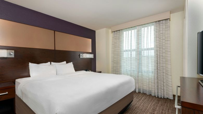<b>Residence Inn Charlottesville Downtown Suite</b>. Images powered by <a href="https://www.leonardoworldwide.com/" title="Leonardo Worldwide" target="_blank">Leonardo</a>.
