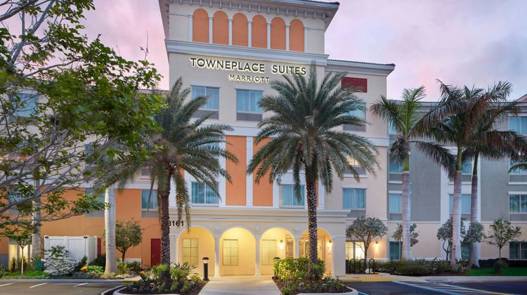 TownePlace Suites Fort Myers/Estero Exterior