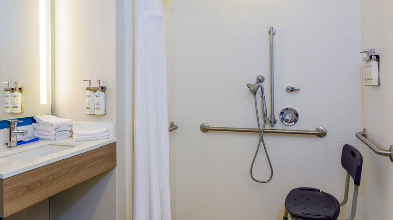 <b>Holiday Inn Express Hotel & Suites -East Room</b>. Images powered by <a href="https://www.leonardoworldwide.com/" title="Leonardo Worldwide" target="_blank">Leonardo</a>.