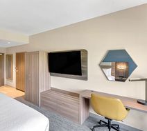 Holiday Inn Express & Suites-Eglin Area Room