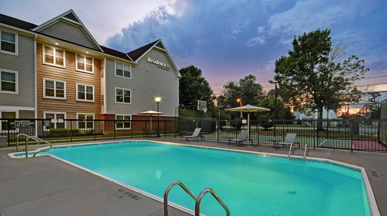 <b>Residence Inn Louisville Airport Pool</b>. Images powered by <a href="https://www.leonardoworldwide.com/" title="Leonardo Worldwide" target="_blank">Leonardo</a>.