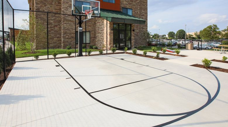 <b>Residence Inn Louisville East/Oxmoor Recreation</b>. Images powered by <a href="https://www.leonardoworldwide.com/" title="Leonardo Worldwide" target="_blank">Leonardo</a>.
