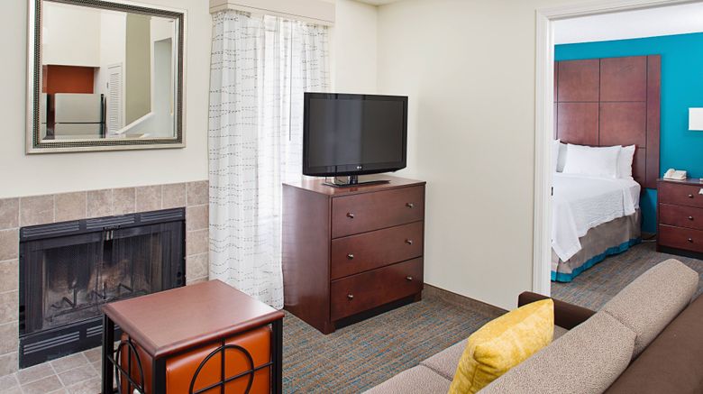 <b>Residence Inn Seattle South/Tukwila Suite</b>. Images powered by <a href="https://www.leonardoworldwide.com/" title="Leonardo Worldwide" target="_blank">Leonardo</a>.