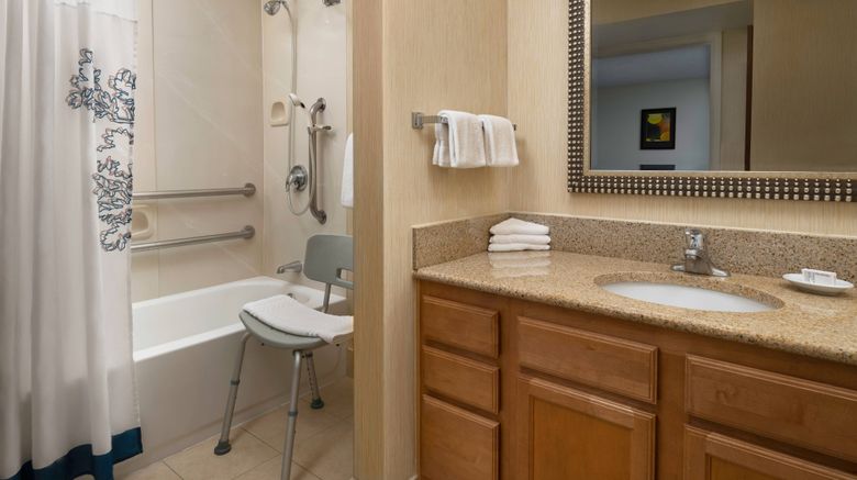 <b>Residence Inn Seattle South/Tukwila Room</b>. Images powered by <a href="https://www.leonardoworldwide.com/" title="Leonardo Worldwide" target="_blank">Leonardo</a>.