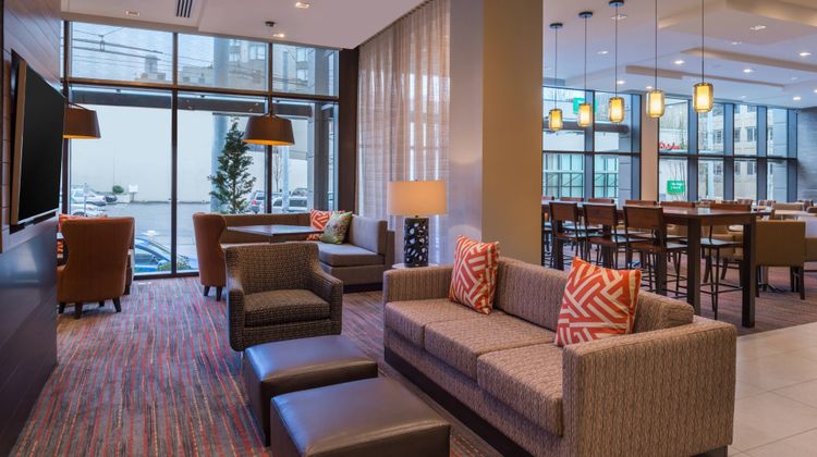 Residence Inn Seattle University Dist Lobby