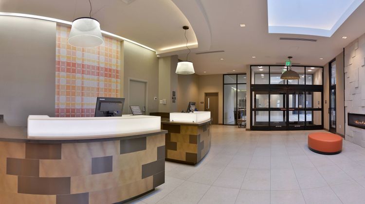 Residence Inn Seattle University Dist Lobby