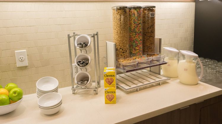 Residence Inn Seattle University Dist Restaurant