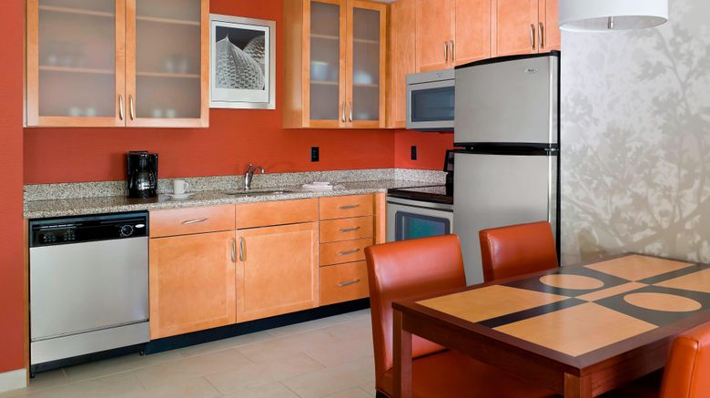 <b>Residence Inn Lansing West Room</b>. Images powered by <a href="https://www.leonardoworldwide.com/" title="Leonardo Worldwide" target="_blank">Leonardo</a>.