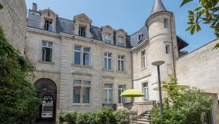 YNDO Hotel