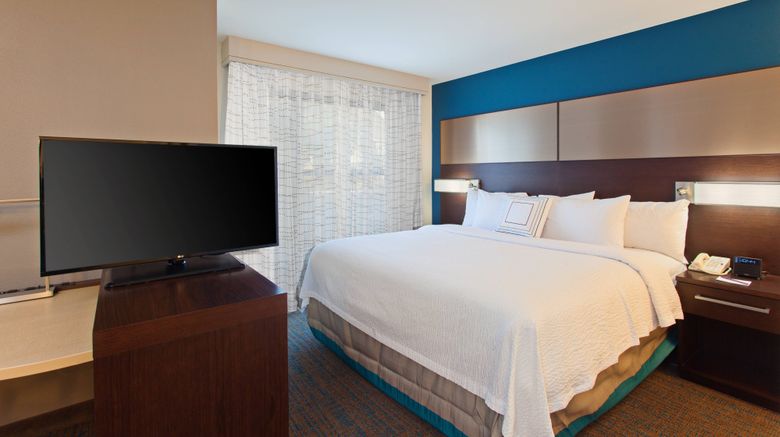 <b>Residence Inn Palo Alto Mountain View Suite</b>. Images powered by <a href="https://www.leonardoworldwide.com/" title="Leonardo Worldwide" target="_blank">Leonardo</a>.