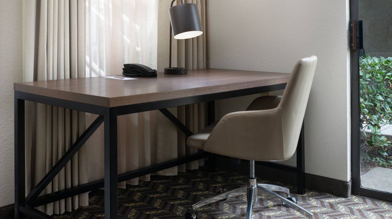 <b>Residence Inn San Francisco Airport Suite</b>. Images powered by <a href="https://www.leonardoworldwide.com/" title="Leonardo Worldwide" target="_blank">Leonardo</a>.