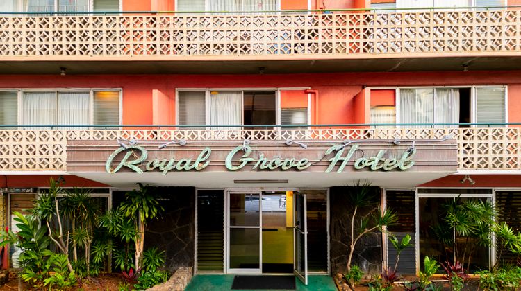 Royal Grove Waikiki Exterior