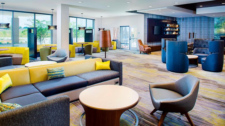 <b>Courtyard Dallas Carrollton Conf Center Lobby</b>. Images powered by <a href="https://www.leonardoworldwide.com/" title="Leonardo Worldwide" target="_blank">Leonardo</a>.