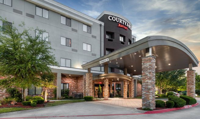 Courtyard Fort Worth West At Cityview Exterior