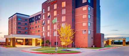 Courtyard Dallas Carrollton Conf Center Exterior