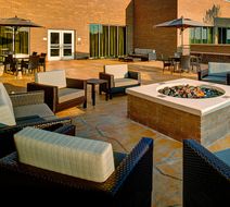 Courtyard Dallas Carrollton Conf Center Exterior