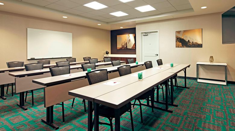 <b>Residence Inn LAX Airport/Century Blvd Meeting</b>. Images powered by <a href="https://www.leonardoworldwide.com/" title="Leonardo Worldwide" target="_blank">Leonardo</a>.