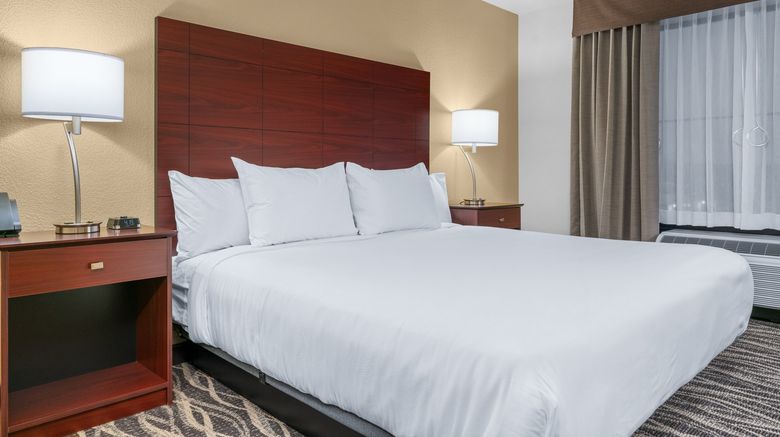 <b>Cobblestone Hotel & Suites Room</b>. Images powered by <a href="https://www.leonardoworldwide.com/" title="Leonardo Worldwide" target="_blank">Leonardo</a>.