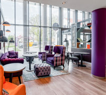 Premier Inn Munich Airport Lobby