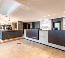 Premier Inn Munich Airport Ost Lobby