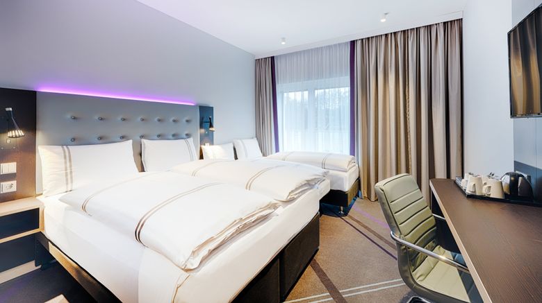<b>Premier Inn Regensburg City Centre Hotel Room</b>. Images powered by <a href="https://www.leonardoworldwide.com/" title="Leonardo Worldwide" target="_blank">Leonardo</a>.