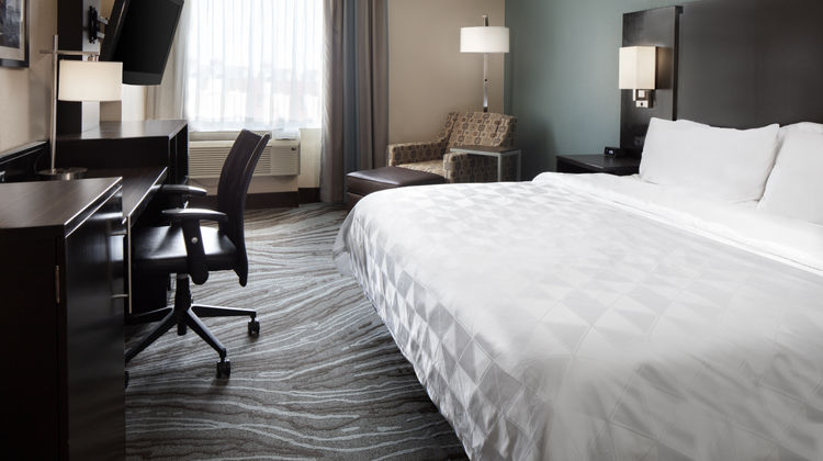 Holiday Inn Rock Island Room